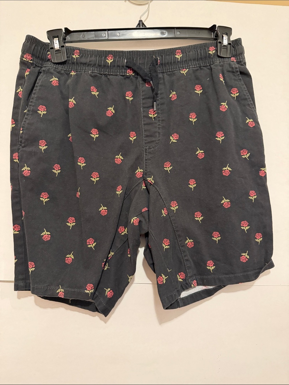 Medium 32/34 George Black Shorts with Red Rose Print